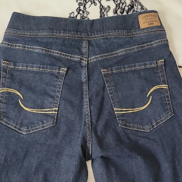 Levis Totally Shaping Pull On Skinny Women's Dark Blue Jeans - Picture 6 of 8